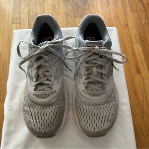 New Balance Women’s 940 V4 Running Shoes W940GP4 Gray and Coral Size 8 US